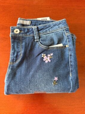 Girl Embroidered Floral Jeans